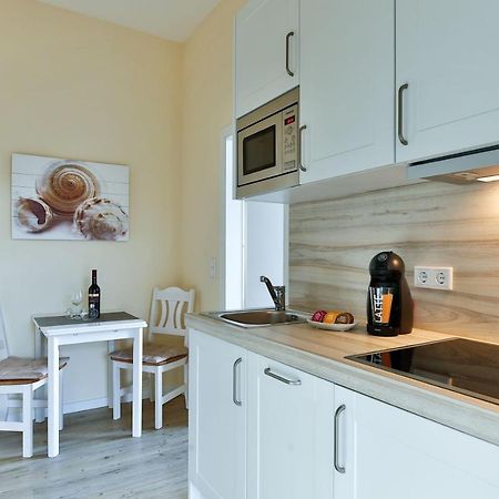 Appartement-5-Mit-Suedbalkon-In-Strandnaher-Lage-Baederstil-Villa-In-Wenningstedt-Sylt Zewnętrze zdjęcie